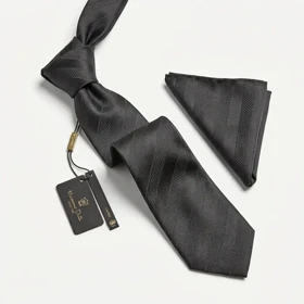 کراوات و پوشت دستدوز طرح خط اریب هرینگبون برند Massimo Dutti