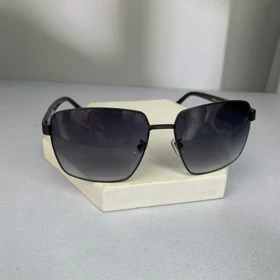 عینک آفتابی هوگو باس مدل HUGO BOSS HB1522 (فریم مشکی)