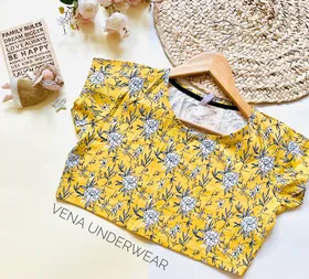 کراپ (تیشرت) طرح FLORAL برند OVS وارداتی
