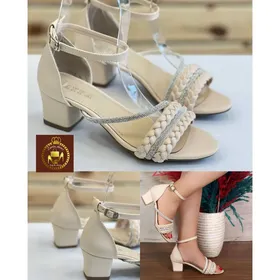 صندل زنانه مجلسی جلوباز نگین‌دار
