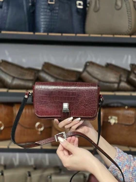 کیف چرم زنانه زرشکی آلبالویی ابر و بادی سنگی