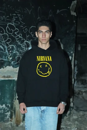 هودی مشکی اسپرت طرح Nirvana 6 - فواصل