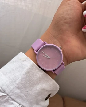 ساعت بلون بنفش 💜