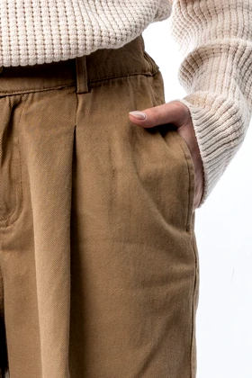 شلوارکتان پیلی دار پشت کش زنانه