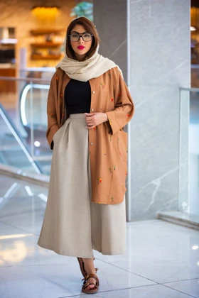 مانتو بابوس آدمکی بانو