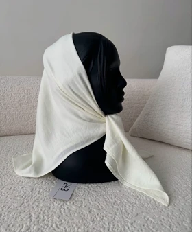 روسری بیسیک