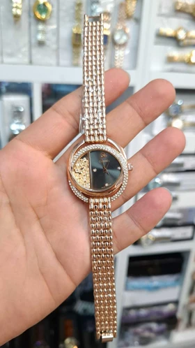 ساعت مچی زنانه چنل Chanel موتور کوارتز باکیفیت و طراحی زیبا