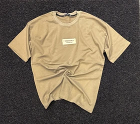 تیشرت مردانه کرم Essentials Fear of God نیم لش مینیمال