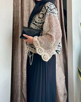 مانتو قلاب‌بافی