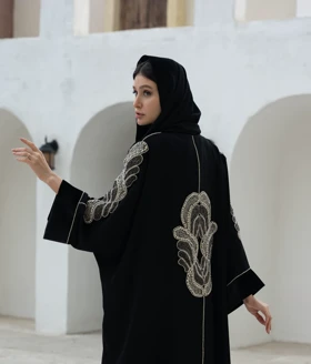 عبا جواهردوزی پروا