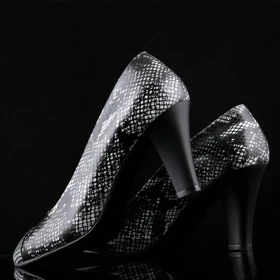 کفش پاشنه‌دار زنانه چرم یلسان مدل ژاکلین کد 600-RTL