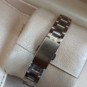 ساعت مچی زنانه کلاسیک طرح کاسیو صفحه آبی تیره