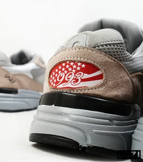 کفش کتانی بزرگ پا طوسی کرم NEW BALANCE 993