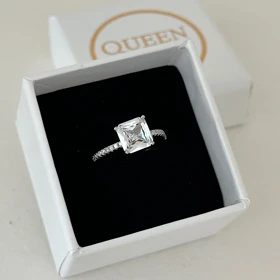 انگشتر زنانه سولیتر مربع کد 723