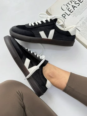 ونس وجا "روژکا " 2441