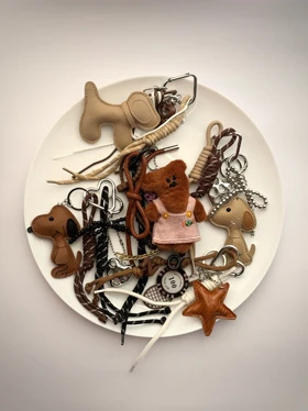 چارم بگ های قهوه ای سری 4