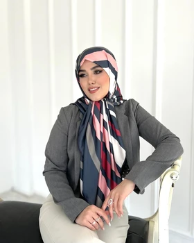 روسری دست دوز مینیمال ابریشمی