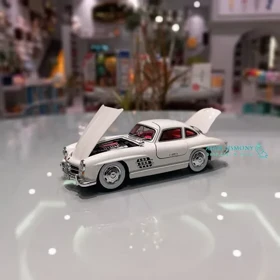 ماشین مرسدس بنز CZ174A