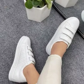 ونس دخترانه ساده چسبی