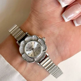 ساعت مچی زنانه برند نایدو بند استیل نقره ای