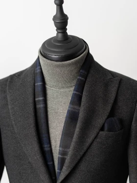 شالگردن و پوشت چهارخانه سرمه ای کارلوتی کد s248