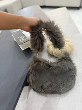 کیف خز نرمک