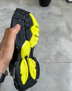 کتانی BALENCIAGA RUNNER مشکی فسفری