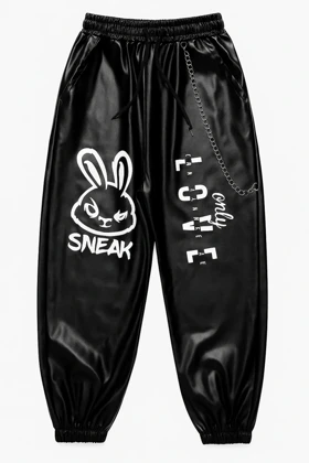 هودی و شلوار چرم طرح چاپی