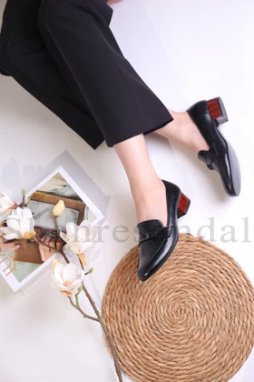 کفش پرسنلی پاشنه‌دار زنانه رویا