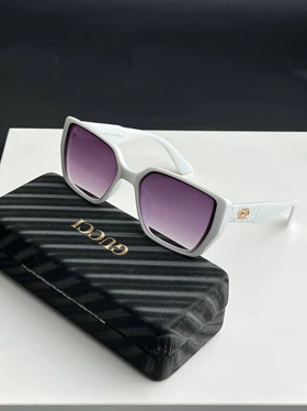 عینک آفتابی زنانه گوچی مدل آفتاب‌پرست کد 7806 (سفید)