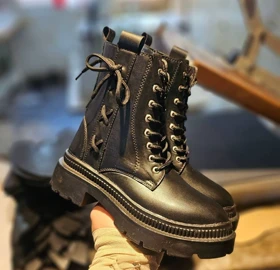 بوت مدل ضربدری