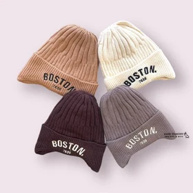 کلاه بچه گانه بافت رو گوشی BOSTON