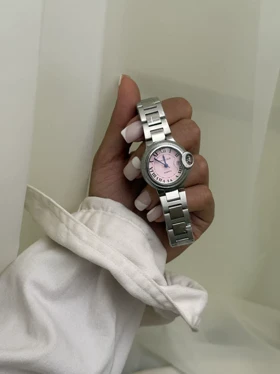 ساعت مچی زنانه طرح کارتیر بالن بلو تقویم دار