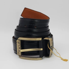 کمربند مردانه چرم مصنوعی (فوم درجه یک) (مشکی سگک طلایی)