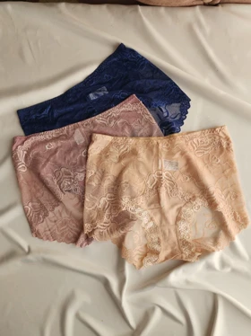 شورت فاق بلند نخ و دانتل کد: 3978