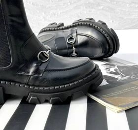 کفش نیم بوت زنانه مدل Stradivarius Flat Ankle Boots - BTB0100