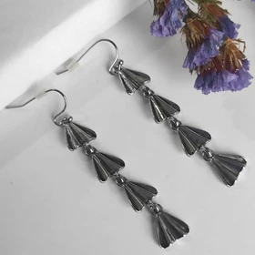 گوشواره آویز بلند طرح بادبزنی زنانه (چند طبقه) – آبکاری نقره