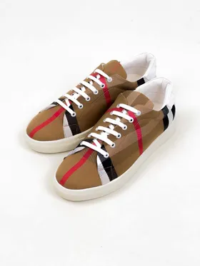 کتانی 220202 BURBERRY