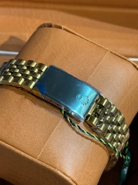 ساعت استیل زنانه طرح رولکس طلایی صفحه آبی