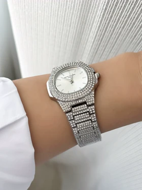 ساعت فول نگین پتک فیلیپ 939