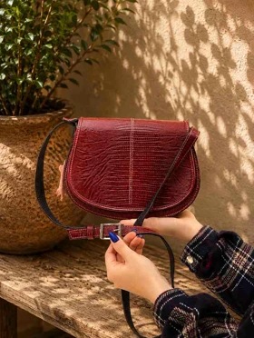 کیف چرم زنانه زرشکی لیزارد چرم اصل گاوی