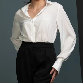 شومیز زنانه کرپ یقه پایه دار کریستینا (Cristina) سین استایل