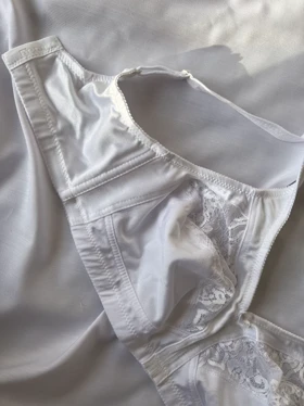 سوتین تک بدون فنر زنانه برند KOM کد: BARBARA