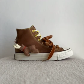 کانورس کریسمس قهوه ای