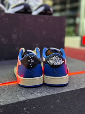 کتانی نایک ایر جردن1 ترویس اسکات فرگمنت آبی مسترکوالیتی Nike Air Jordan1 Travis scott Fragment Blue
