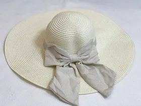 کلاه ساحلی پاپیونی بزرگ