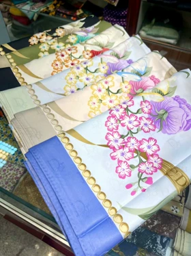 روسری ابریشم لنا