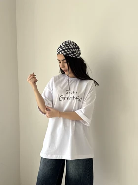 تیشرت لانگ فونتی سفید هیمه استایلیش