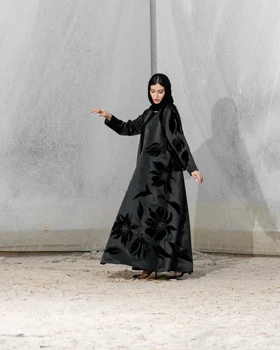 عبا وسیمه ساتن