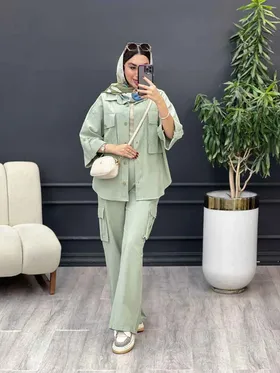 ست مانتو و شلوار کارگو برش‌دار